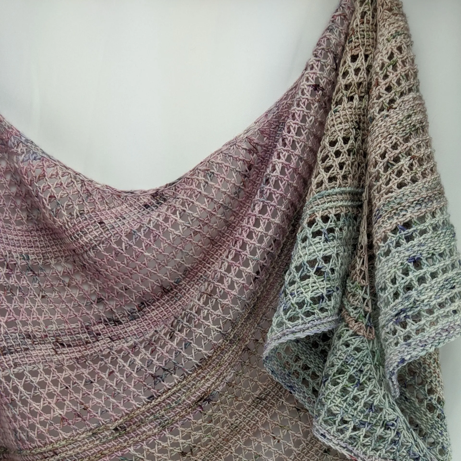 RATTAN TUNISIAN CROCHET SHAWL (PRINT)