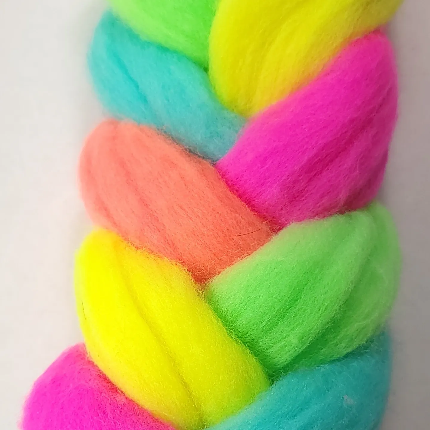 NEON RAINBOW: SPINNING FIBER